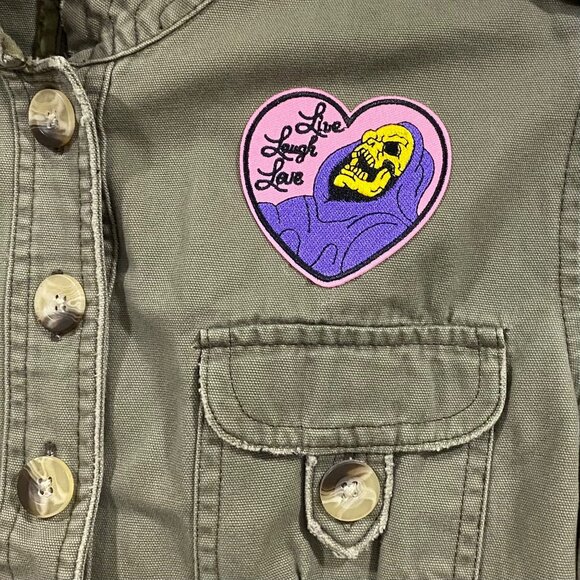 💗Vintage Jordache Olive Utility Jacket Custom “Live Laugh Love” Skeletor Patch - Picture 2 of 8